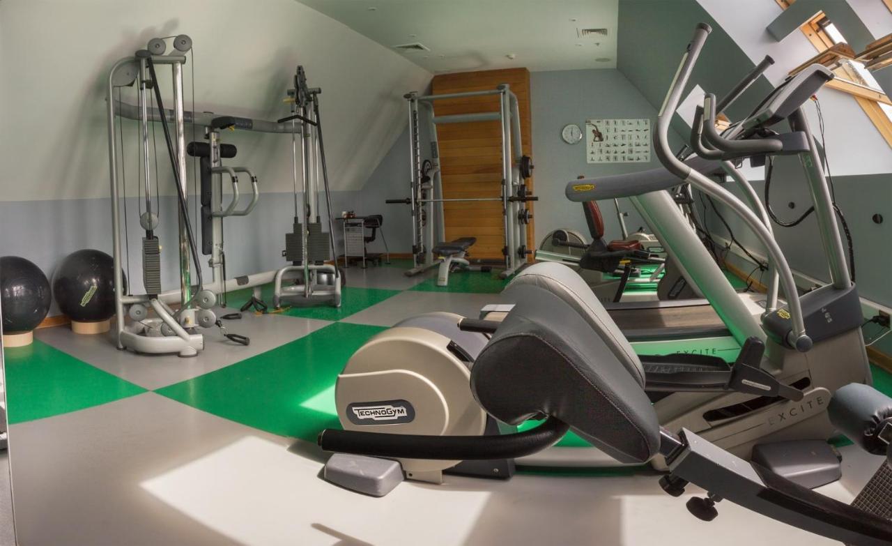 Wyndham Puerto Varas Pettra Bagian luar foto A gym in the UK