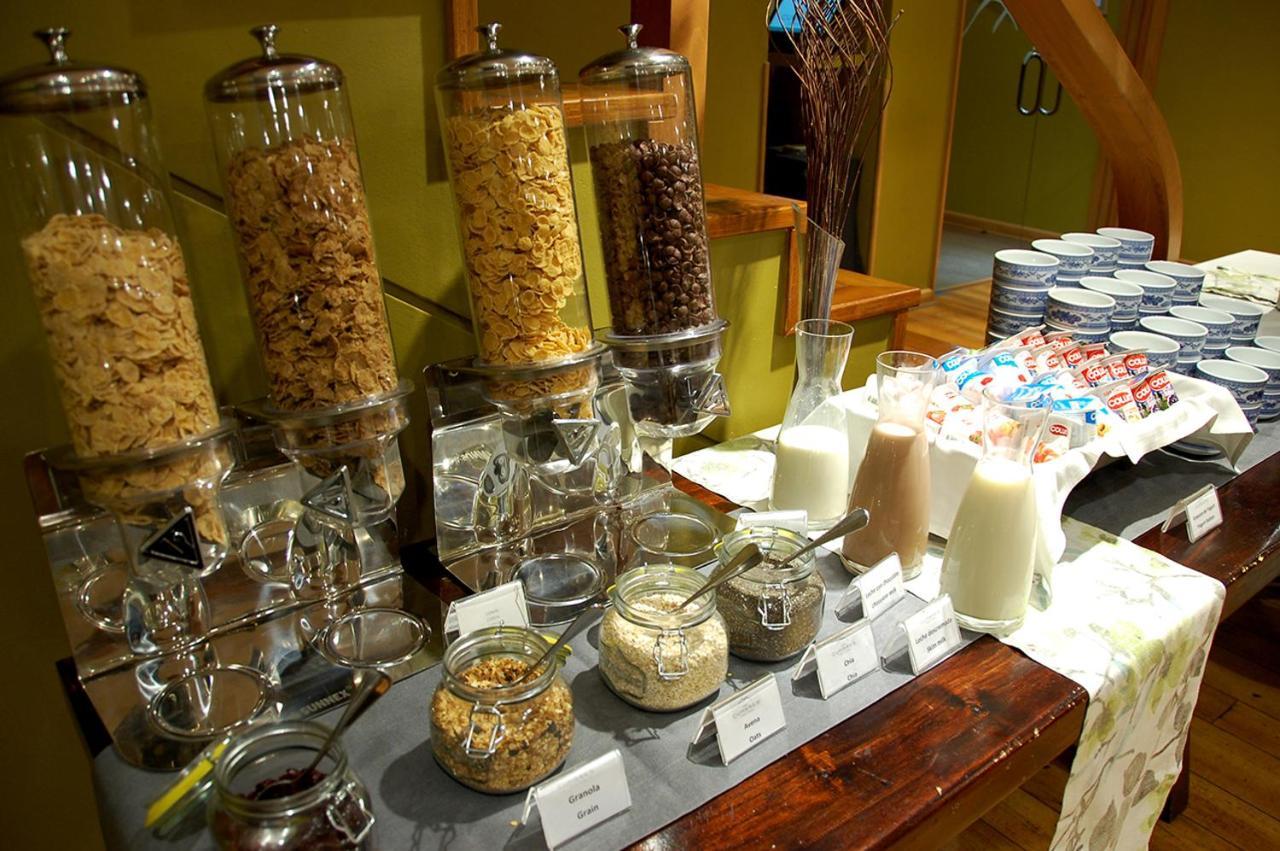 Wyndham Puerto Varas Pettra Bagian luar foto A cereal bar