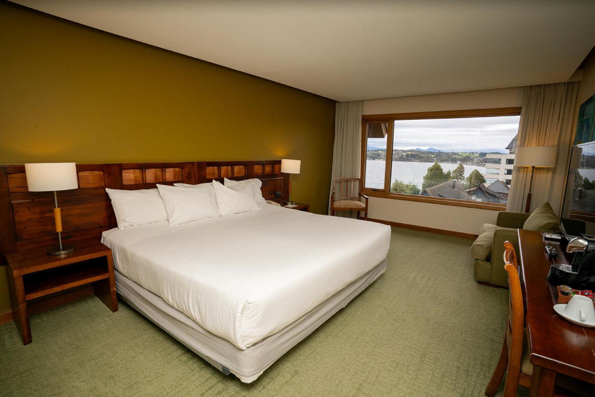 Wyndham Puerto Varas Pettra Bagian luar foto
